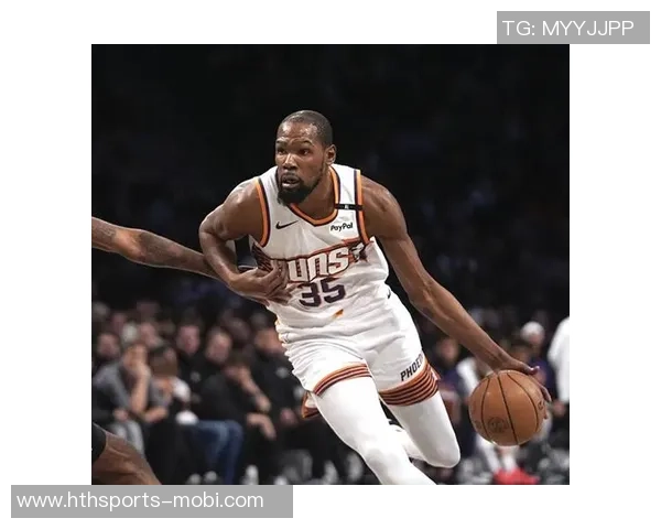 杜兰特首节火力全开半场高效表现助球队领先17分4板1助2帽展现全面能力 杜兰特首节火力全开半场高效表现助球队领先17分4板1助2帽展现全面能力